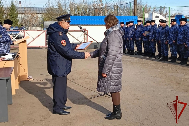 Сотрудники вневедомственной охраны Росгвардии отметили профессиональный праздник в Тамбове